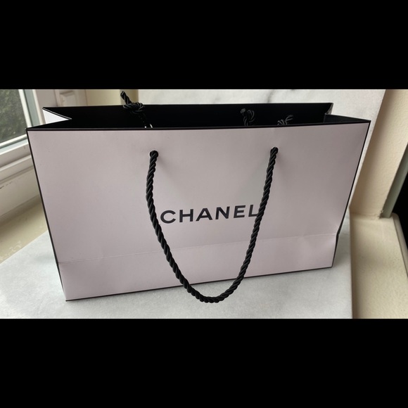 4 x Chanel Authentic Small paper shopping Gift bags - Picture 2 of 6